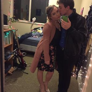 Meet your Posher, Emi